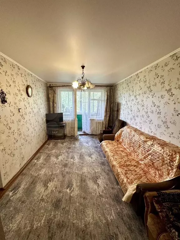 2-к. квартира, 45 м, 5/5 эт. - Фото 0