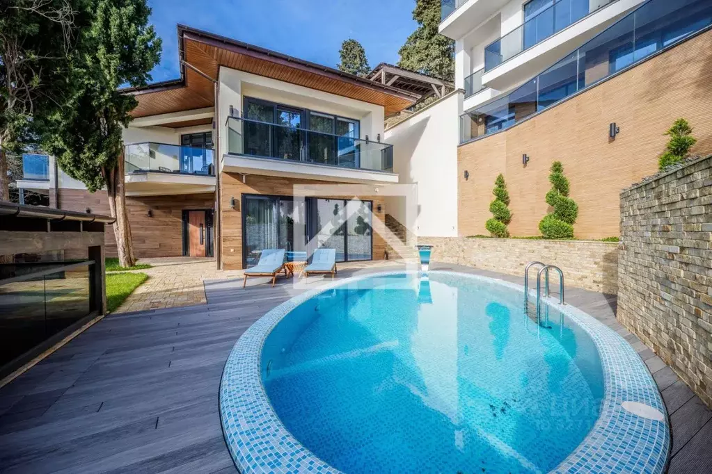 Дом в Крым, Ялта муниципальный округ, Массандра пгт ул. Мира (220 м) - Фото 0