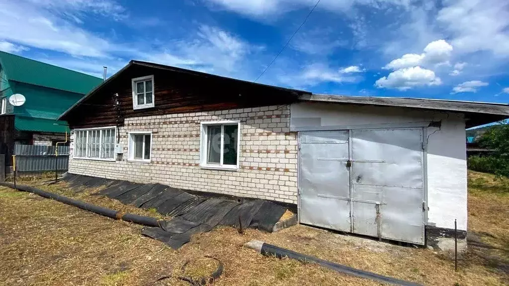 Дом в Алтай, Майминский район, с. Кызыл-Озек Совхозная ул., 18 (72 м) - Фото 1