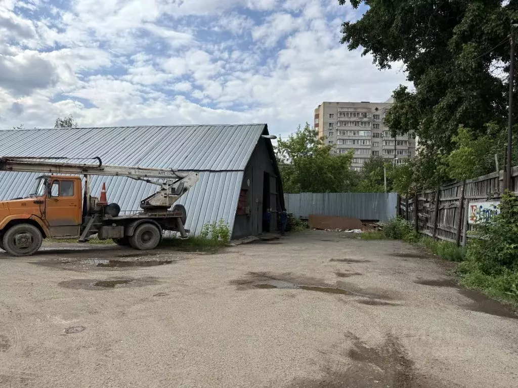 Участок в Кировская область, Киров Комсомольская ул., 12/2 (25.0 сот.) - Фото 1