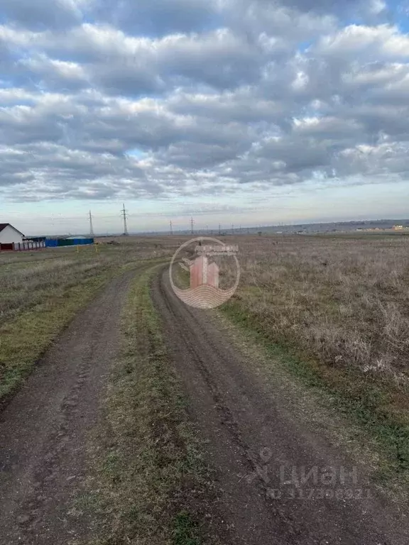 Участок в Крым, Симферопольский район, с. Мирное  (12.0 сот.) - Фото 0