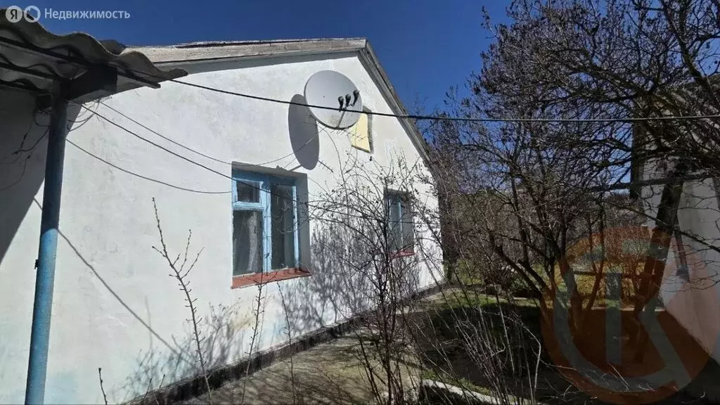 Дом в Сакский район, Кольцовское сельское поселение, село Нива, улица ... - Фото 2