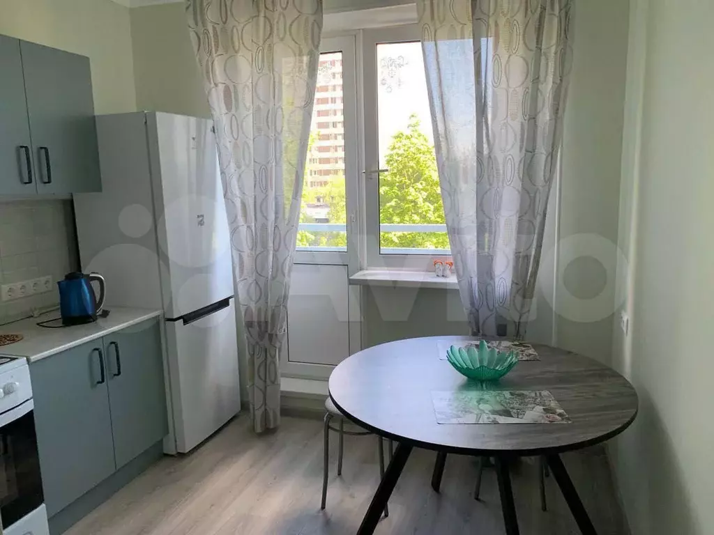 1-к. квартира, 40 м, 8/24 эт. - Фото 0