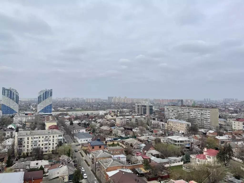 3-к кв. Краснодарский край, Краснодар Центральный мкр, ул. ... - Фото 1