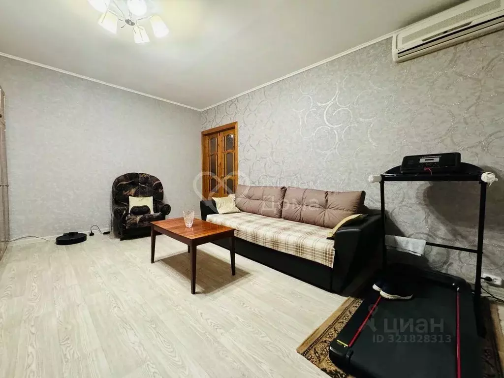 2-к кв. Волгоградская область, Волгоград Краснополянская ул., 68 (51.7 ... - Фото 0