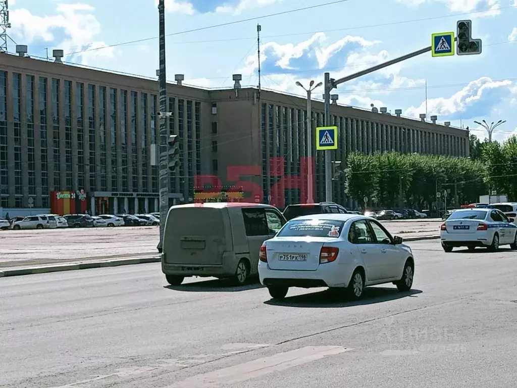 Офис в Свердловская область, Екатеринбург ул. Машиностроителей, 19 (34 ... - Фото 0