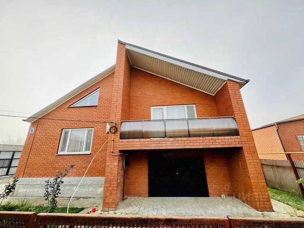 Дом в Краснодарский край, Темрюк ул. Карла Маркса, 196 (233 м) - Фото 1