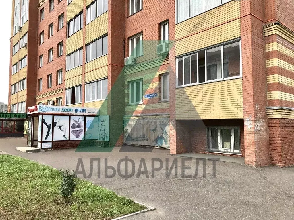 Торговая площадь в Омская область, Омск ул. Перелета, 12к1 (71.3 м) - Фото 0