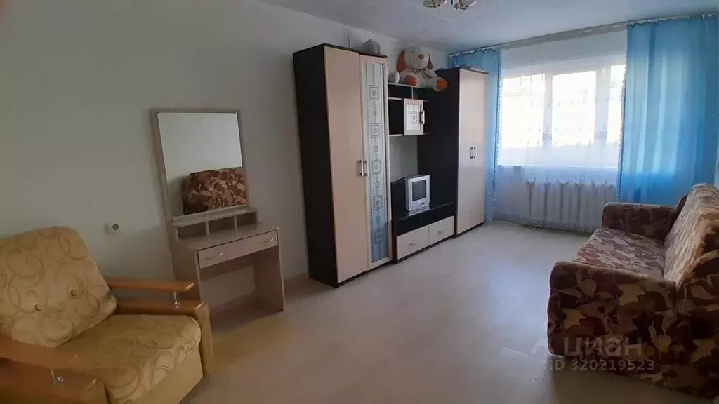 3-к кв. Иркутская область, Усть-Илимск ул. Чайковского, 2 (60.0 м) - Фото 0