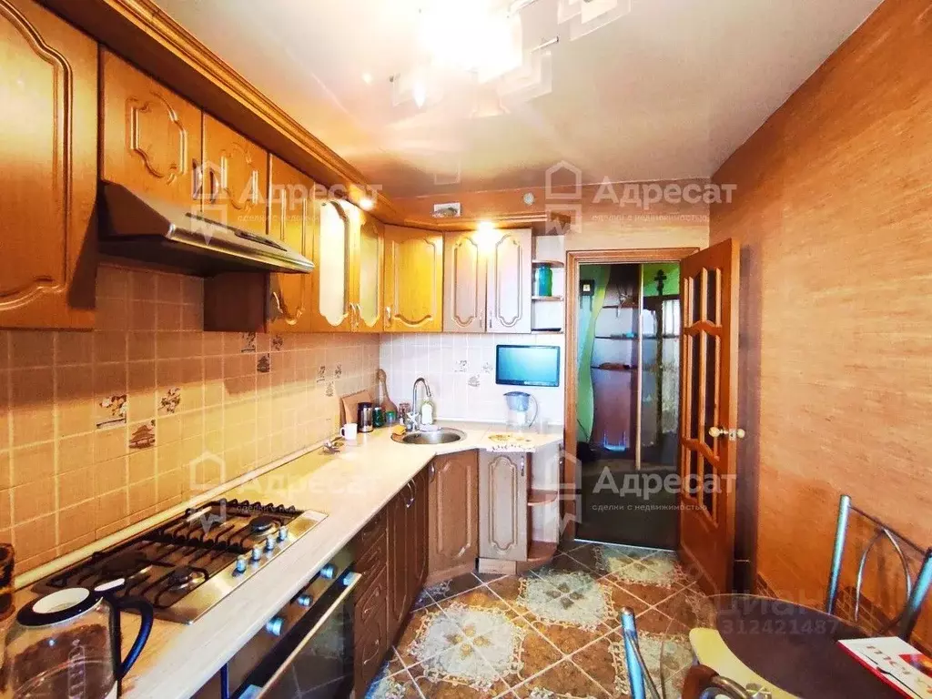 3-к кв. Волгоградская область, Волгоград ул. Поддубного, 3 (69.1 м) - Фото 0