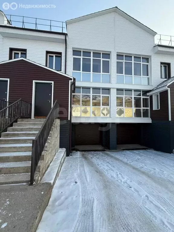 Дом в Улан-Удэ, посёлок Кумыска, улица Алтан-Газар (174.2 м) - Фото 1