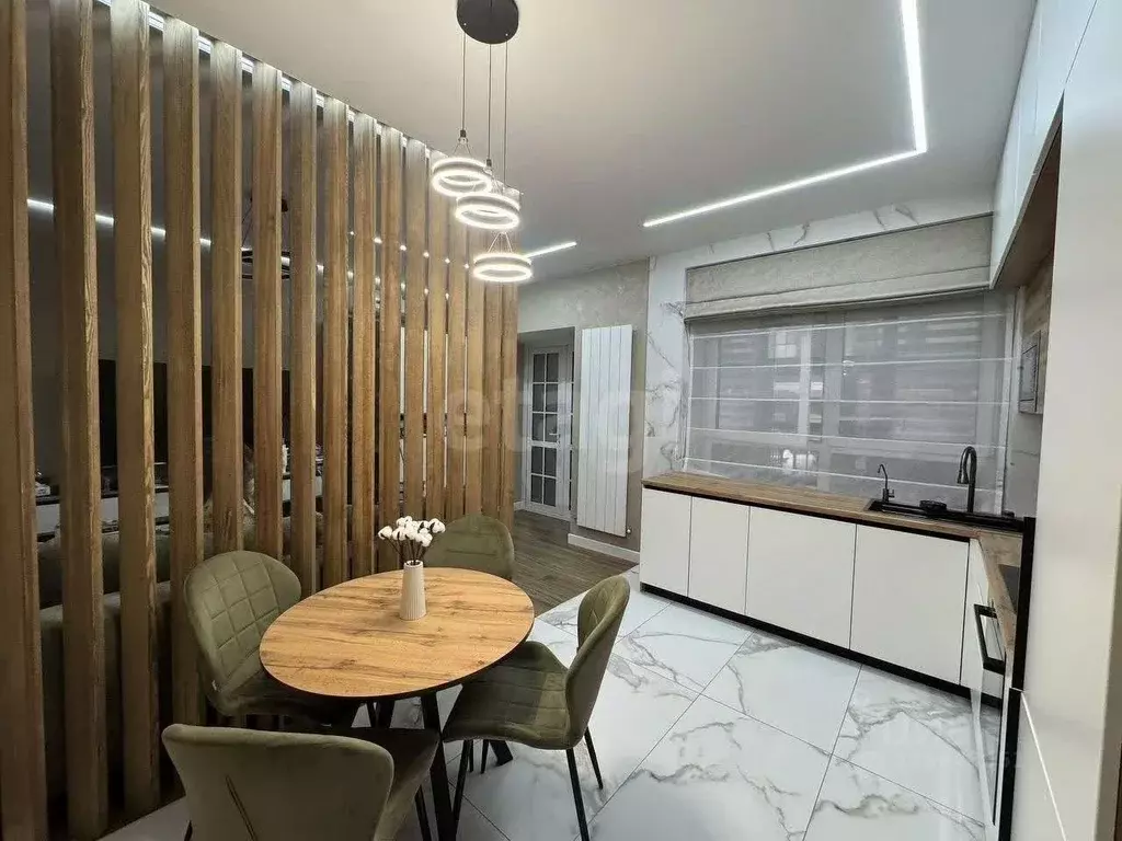 2-к кв. Тюменская область, Тюмень ул. Тимофея Кармацкого, 5к2 (70.0 м) - Фото 1