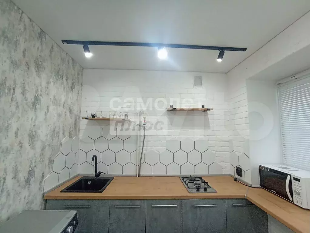 1-к. квартира, 30 м, 5/5 эт. - Фото 1