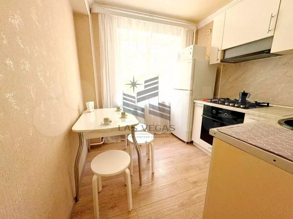 3-к. квартира, 60 м, 2/5 эт. - Фото 0