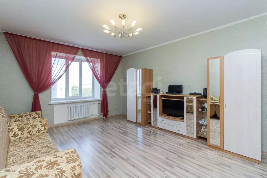 3-к кв. Тюменская область, Тюмень Холодильная ул., 142 (109.7 м) - Фото 1