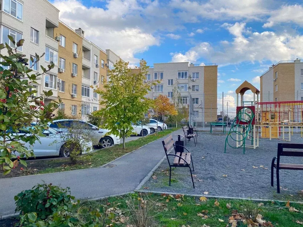 3-к кв. Ростовская область, Батайск ул. Котова, 12к2 (57.0 м) - Фото 1