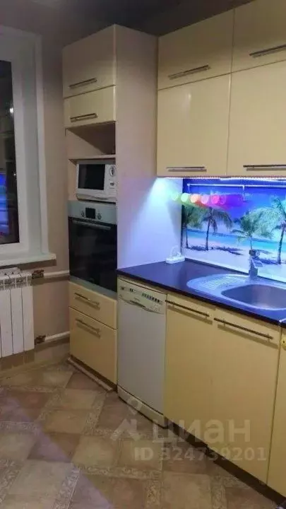 2-к кв. Красноярский край, Красноярск Октябрьская ул., 5 (52.0 м) - Фото 1