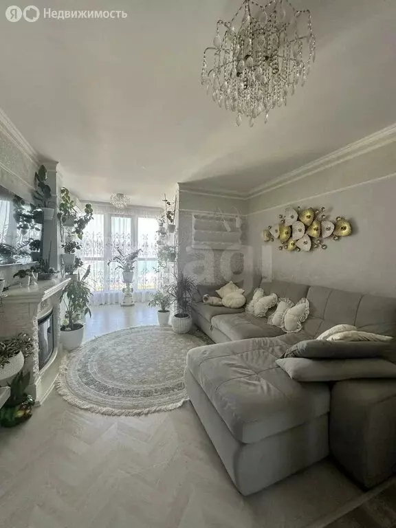 4-комнатная квартира: Ялта, улица Сеченова, 21/31к2 (93 м) - Фото 1
