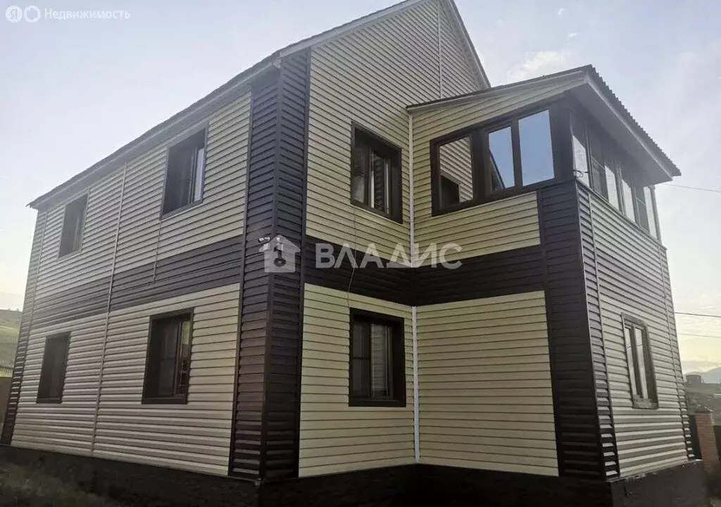 Дом в Сотниково, Шубинская улица, 35 (210 м) - Фото 1