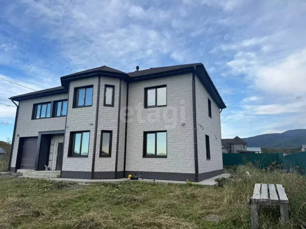 Дом в Сахалинская область, Южно-Сахалинск городской округ, с. ... - Фото 1