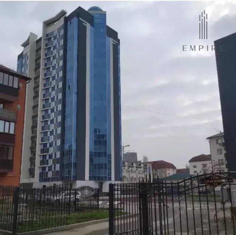 2-к кв. Чеченская республика, Грозный ул. Анисимова, 30 (93.0 м) - Фото 1