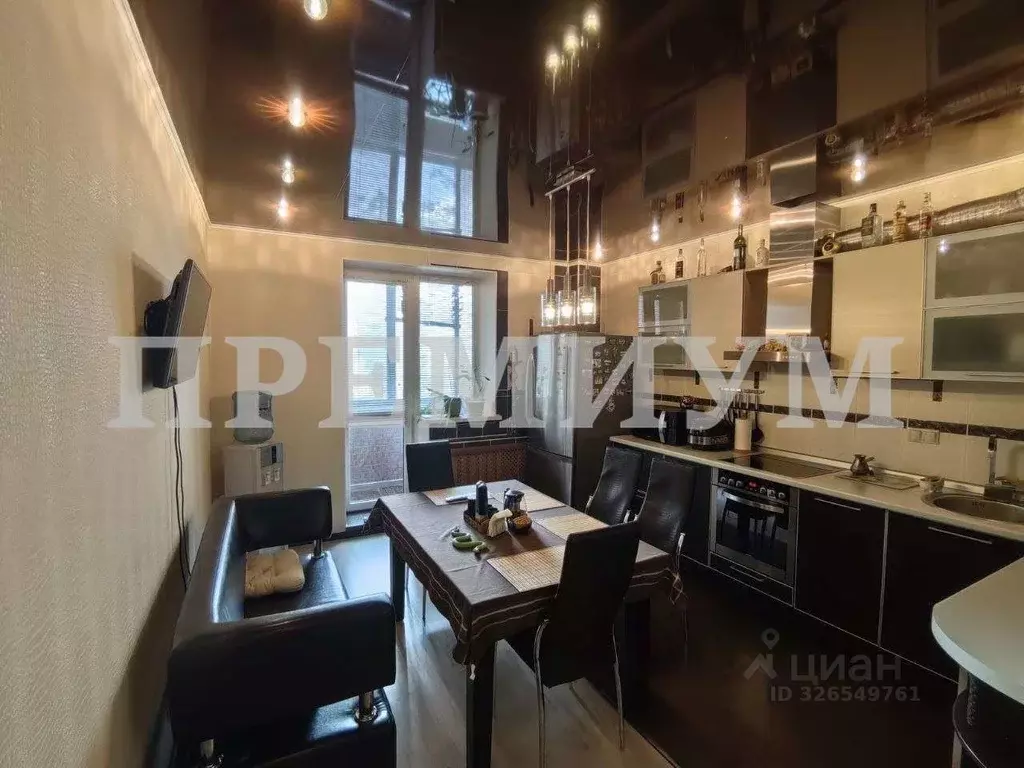 2-к кв. Самарская область, Самара Молодежная ул., 6 (90.3 м) - Фото 1