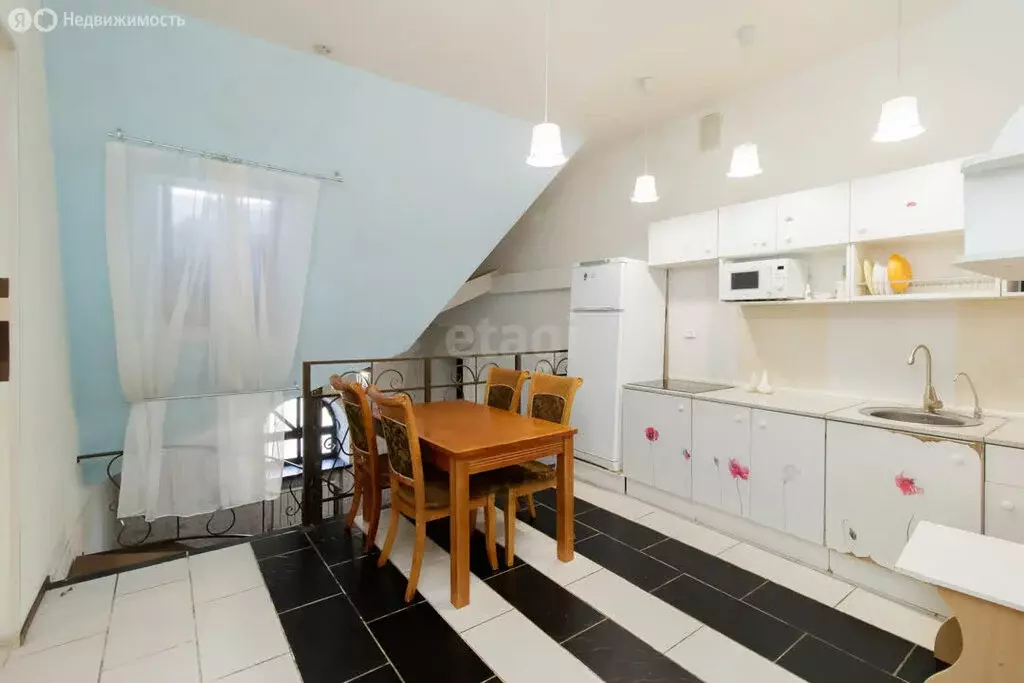 3-комнатная квартира: Тюмень, улица Николая Фёдорова, 9 (92 м) - Фото 1