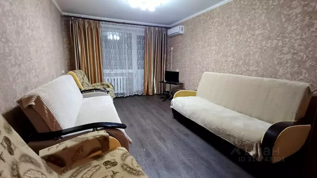 2-к кв. Саратовская область, Вольск Ярославская ул., 91 (52.2 м) - Фото 0