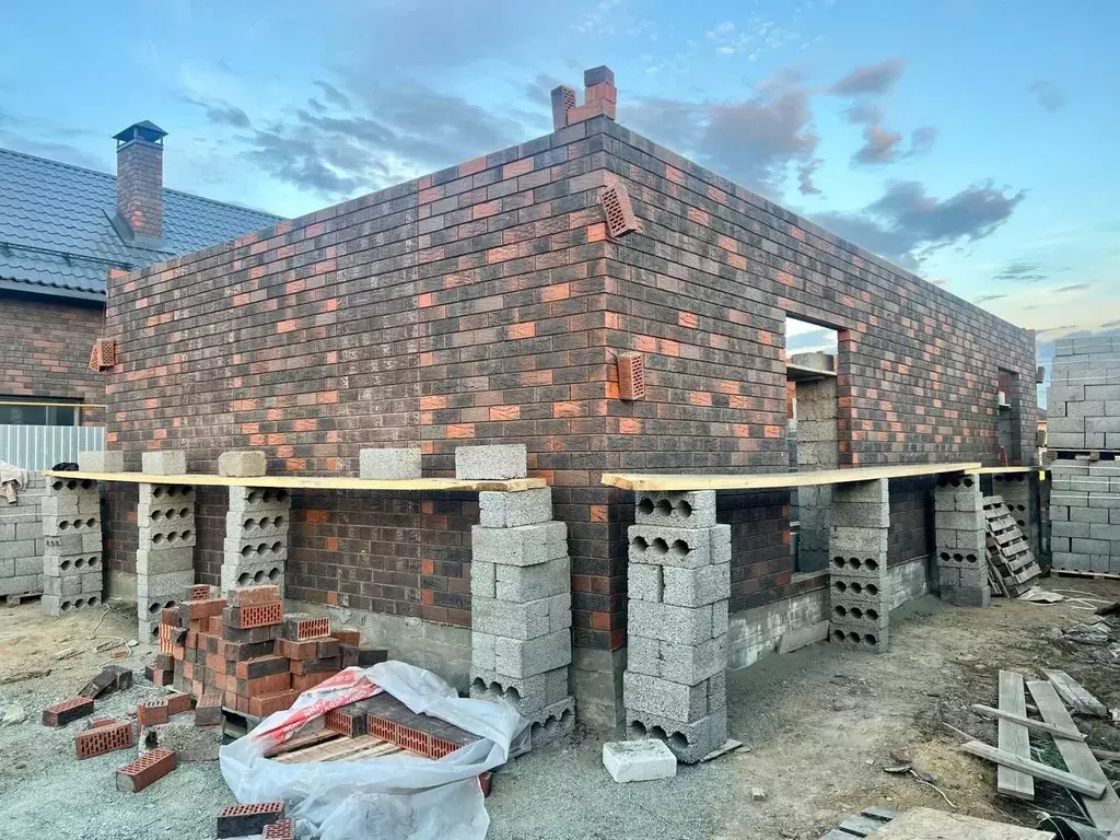 Коттедж в Оренбургская область, Орск пер. 3-й Андреева (110 м) - Фото 1