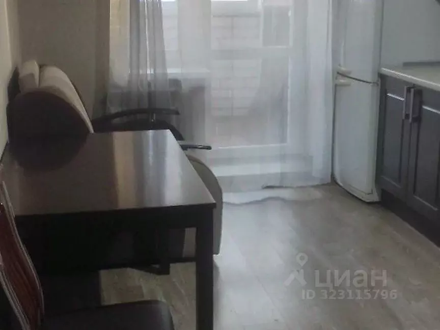 1-к кв. Смоленская область, Смоленск Краснинское ш., 18 (47.0 м) - Фото 1