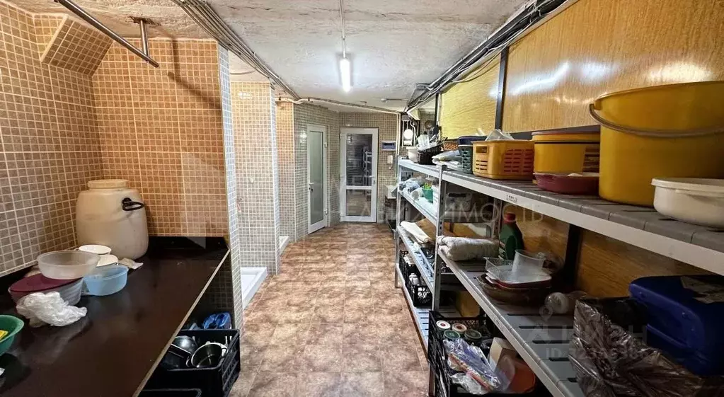 Помещение свободного назначения в Тюменская область, Тюмень ул. ... - Фото 1