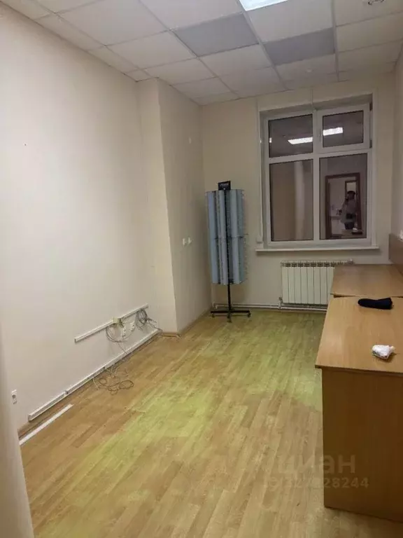 Помещение свободного назначения в Татарстан, Набережные Челны просп. ... - Фото 2