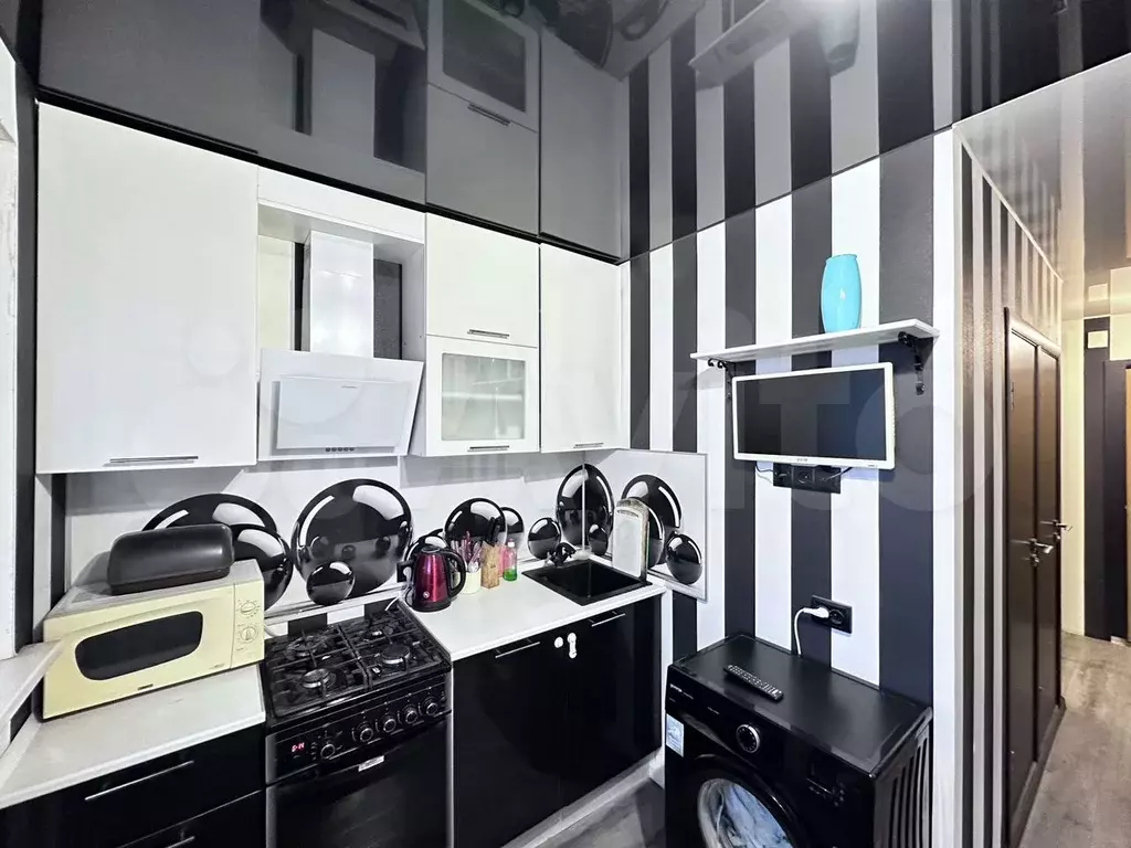 1-к. квартира, 35 м, 9/9 эт. - Фото 0