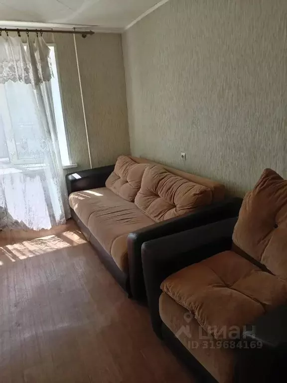 1-к кв. Саратовская область, Энгельс просп. Строителей, 18а (38.0 м) - Фото 0