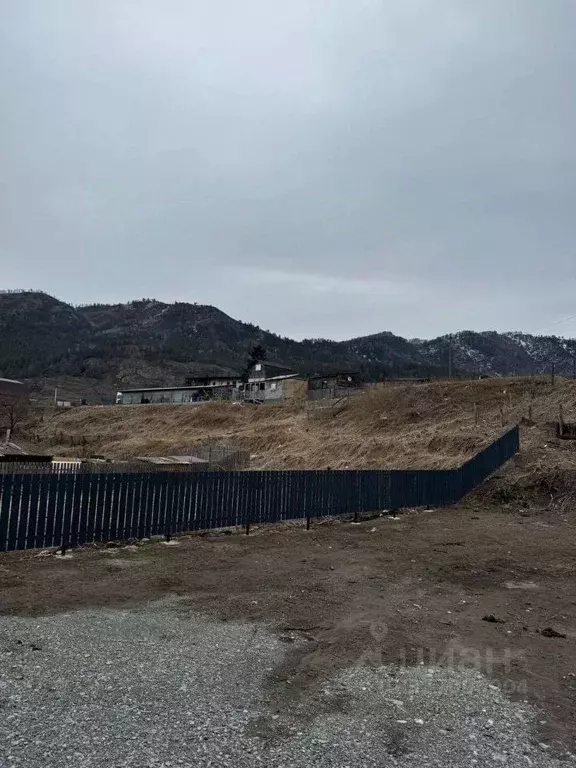 Участок в Алтай, Чемальский район, с. Чемал Катунский пер. (6.0 сот.) - Фото 1