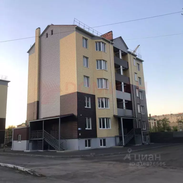 2-к кв. Ростовская область, Волгодонск ул. Гагарина, 17 (52.0 м) - Фото 0
