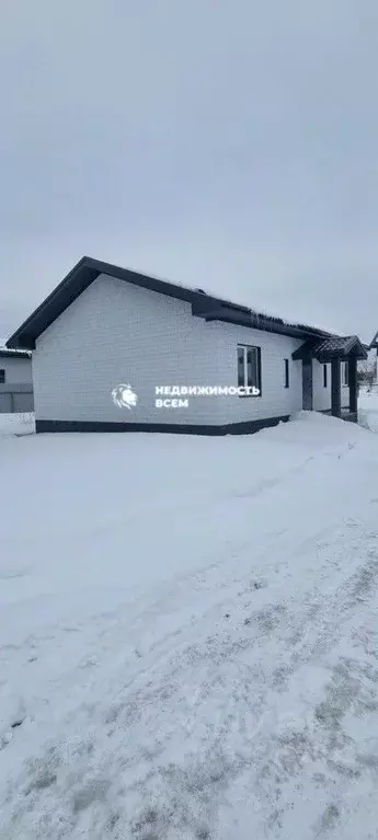 Дом в Челябинская область, Красноармейский район, Баландинское с/пос, ... - Фото 0