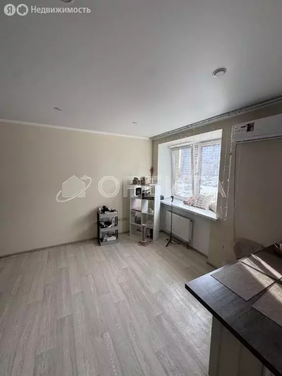 Квартира-студия: Тюмень, улица Мельникайте, 138а (31.6 м) - Фото 0