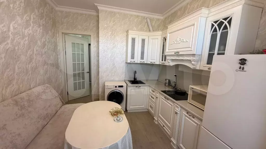 1-к. квартира, 45 м, 13/15 эт. - Фото 0