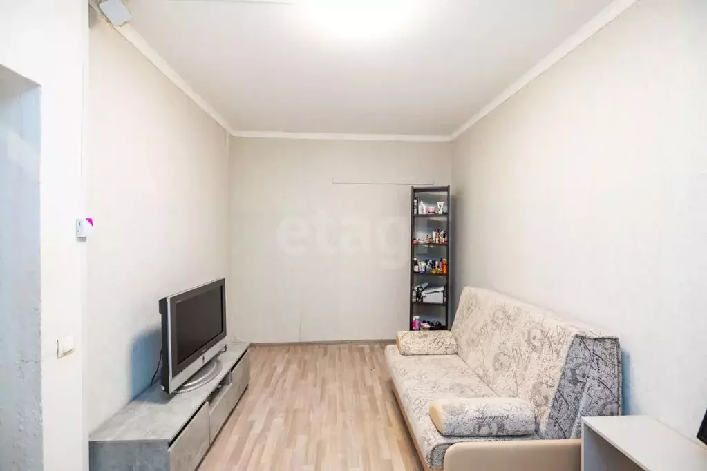 Комната Ханты-Мансийский АО, Сургут проезд Первопроходцев, 4 (32.4 м) - Фото 1