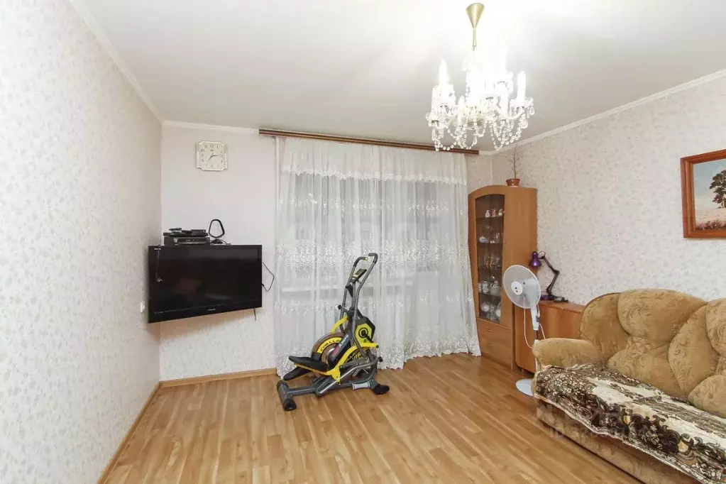 3-к кв. Тюменская область, Тюмень Флотская ул., 13 (69.5 м) - Фото 1