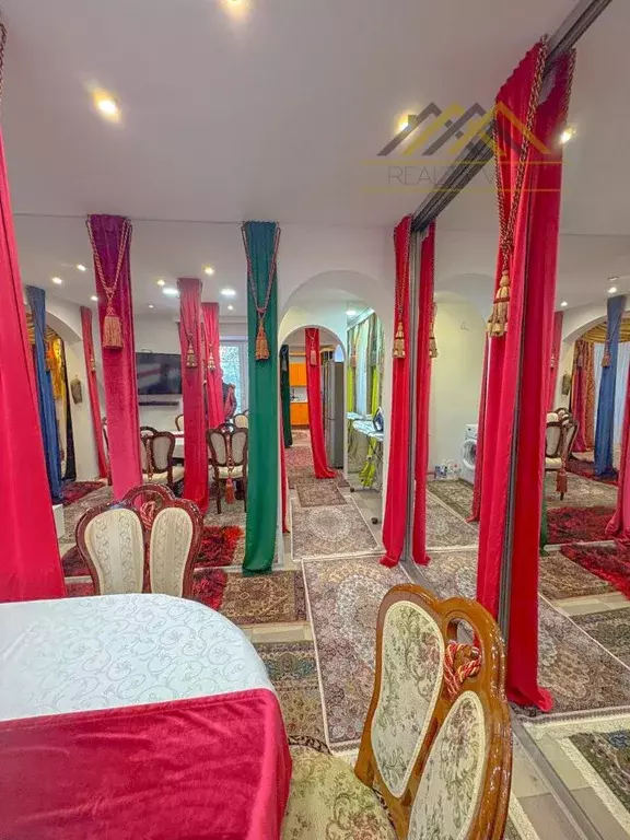 Дом в Санкт-Петербург, Санкт-Петербург, Петергоф Ропшинское ш., 1к8 ... - Фото 2