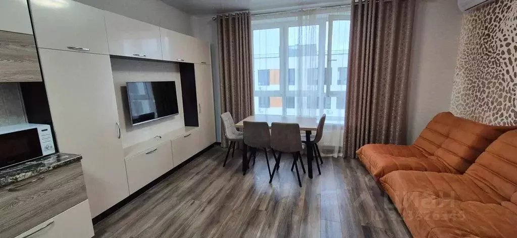 1-к кв. Тюменская область, Тюмень ул. Федюнинского, 30к3 (44.0 м) - Фото 2