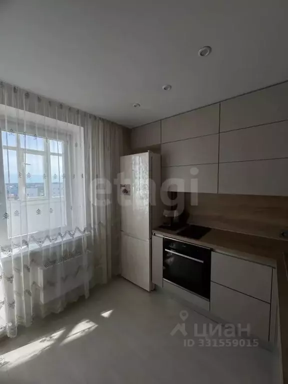 2-к кв. Тюменская область, Тюмень ул. Александра Митинского, 7 (58.2 ... - Фото 1