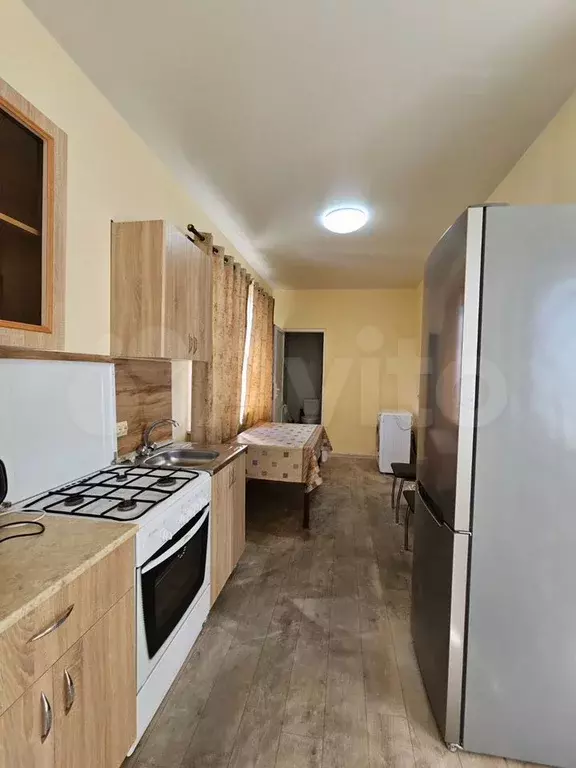 3-к. квартира, 70 м, 2/2 эт. - Фото 1