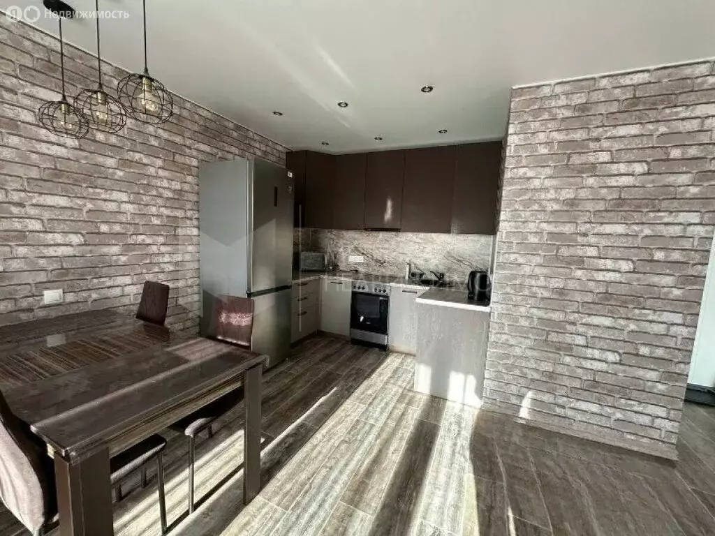 1-комнатная квартира: Тюмень, улица Павла Никольского, 2 (47.3 м) - Фото 2