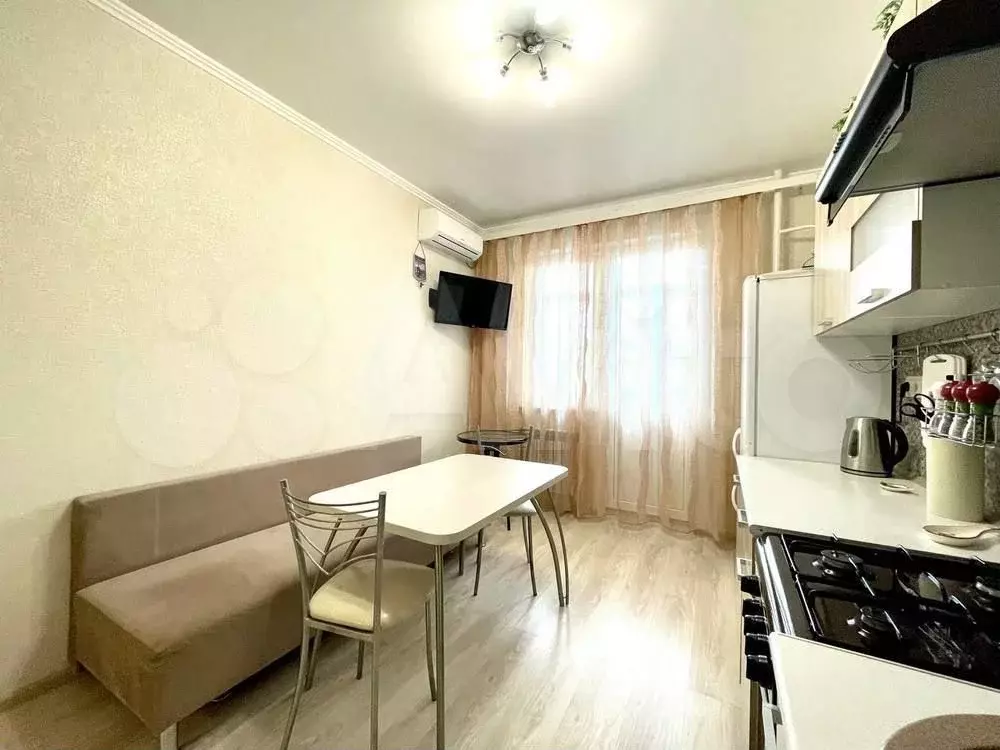 1-к. квартира, 43 м, 8/9 эт. - Фото 1