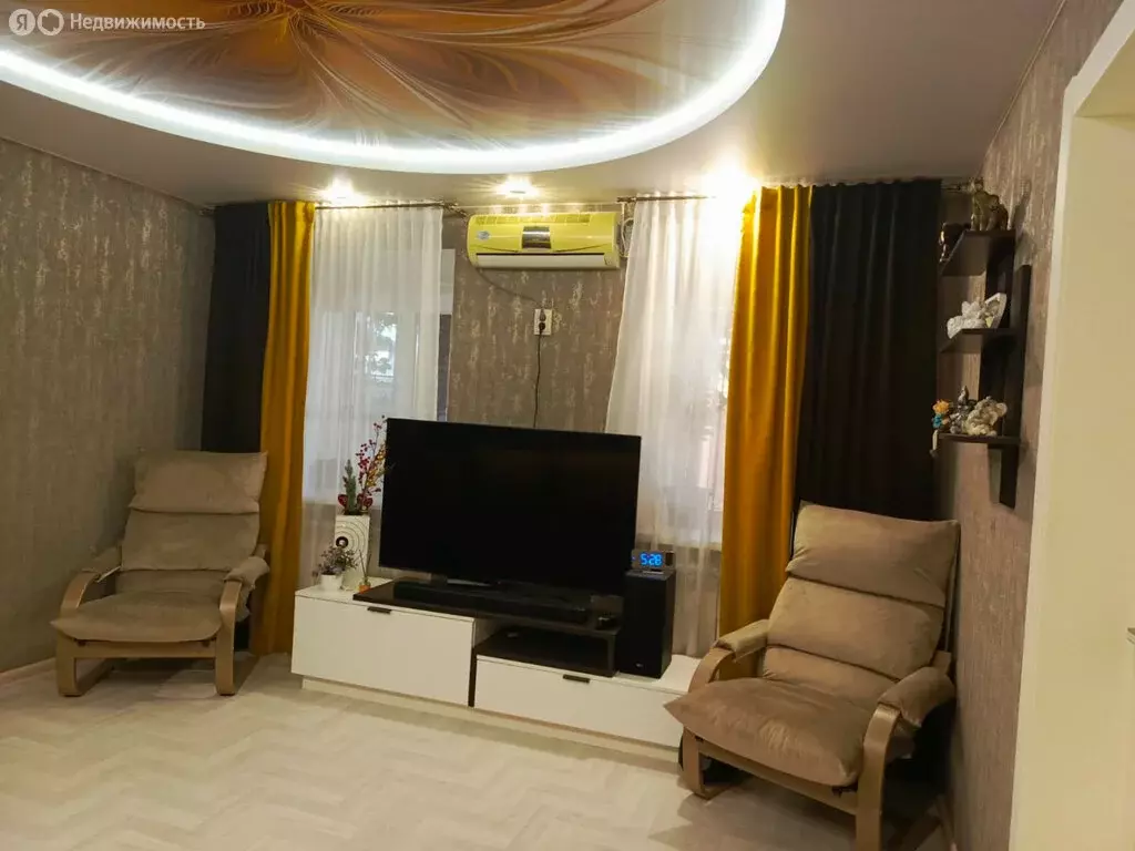 4-комнатная квартира: Новочеркасск, Кавказская улица, 85 (85 м) - Фото 0