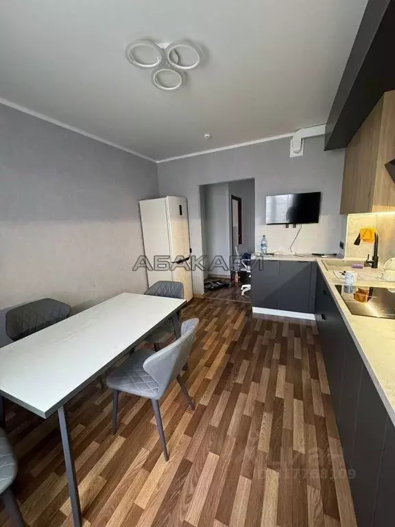 2-к кв. Красноярский край, Красноярск ул. Шахтеров, 66 (72.0 м) - Фото 1