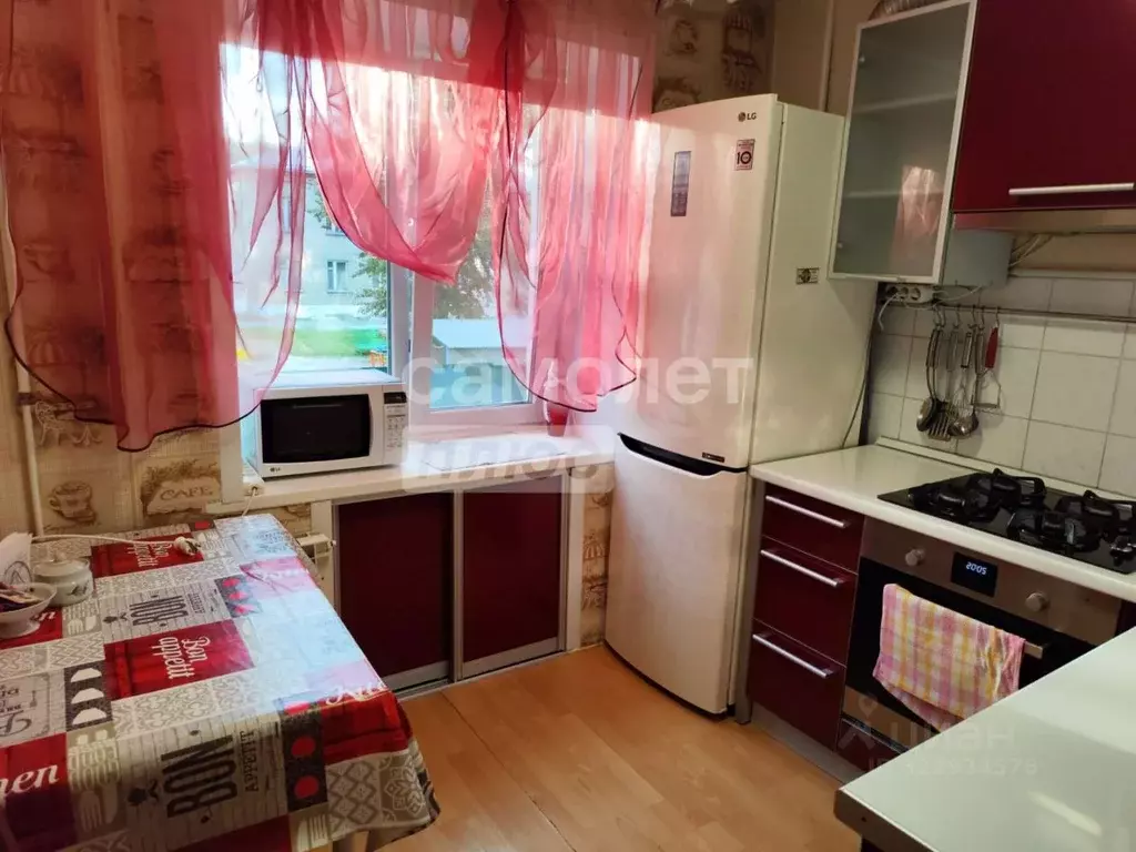 2-к кв. Свердловская область, Екатеринбург просп. Седова, 33 (44.4 м) - Фото 0